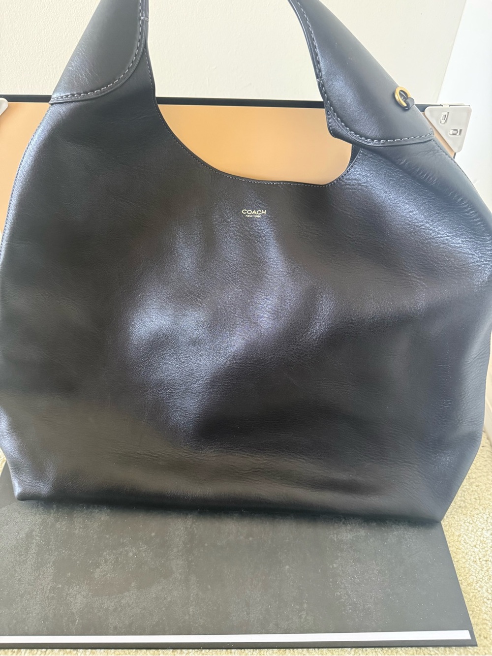 Coach Brooklyn Shoulder Bag 39 Black Natural Grain Leather CU044 $495 Retail